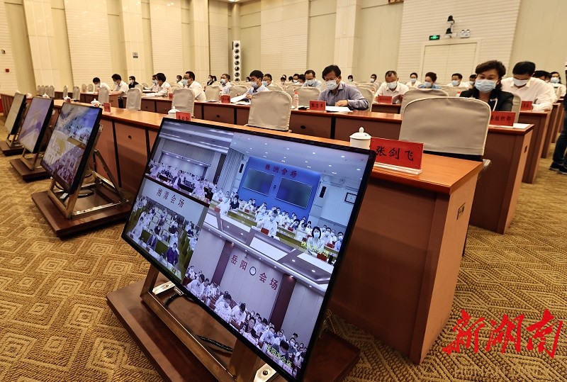 毛伟明：以“十个坚决”加快打造市场化法治化国际化营商环境